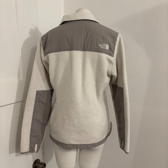 The North Face size Medium White Fleece Zip up Jacket - Picture 2 of 7